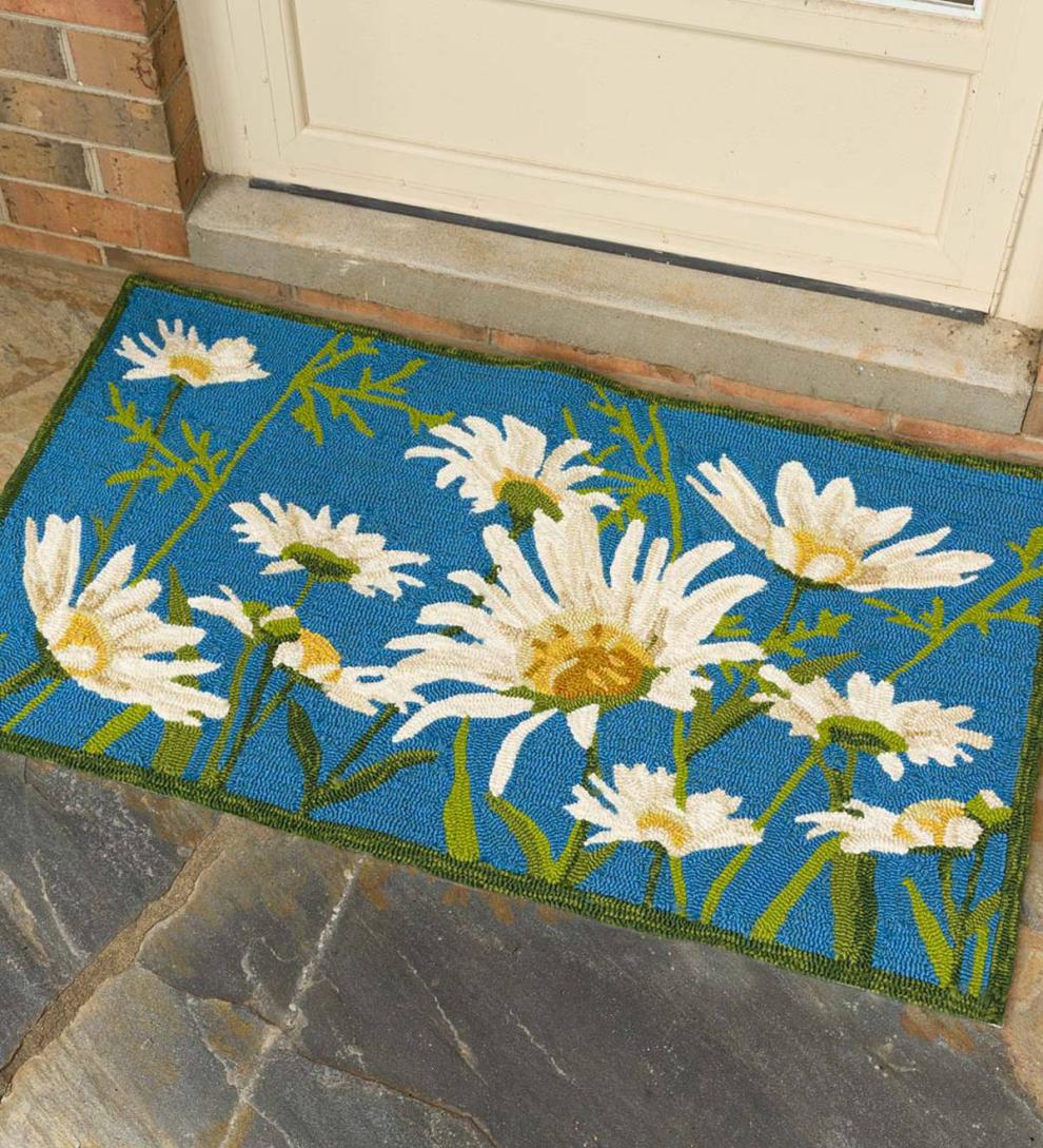 Plow & Hearth Bath Accessories | Indoor Living Daisies Indoor/Outdoor Accent Rug