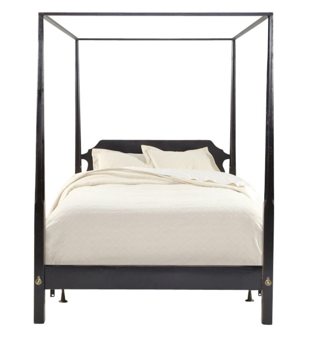 Plow & Hearth Bedroom Furniture | Indoor Living Pencil Post Beds