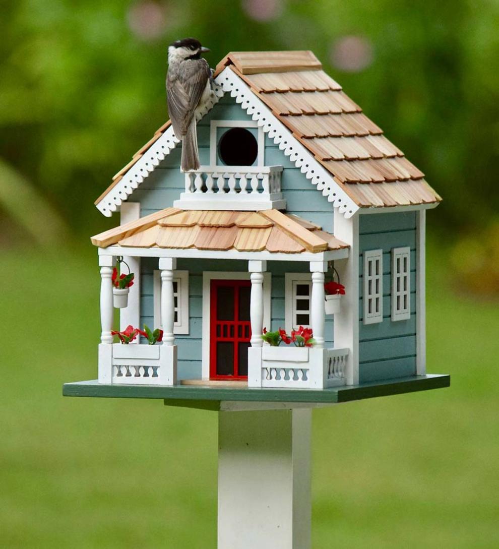 Plow & Hearth Birdhouses | Yard & Garden Welcome Home Wooden Birdhouse And Pedestal Pole Set