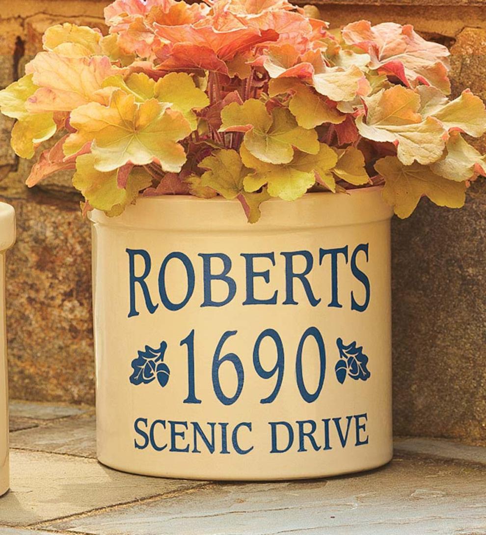 Plow & Hearth Deck & Patio Accents | Outdoor Living Acorn-Styled Personalized Crock - Black