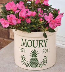 Plow & Hearth Deck & Patio Accents | Outdoor Living Pineapple Personalized Crock With Name And Year - Black