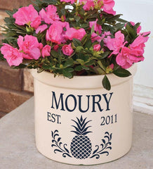 Plow & Hearth Deck & Patio Accents | Outdoor Living Pineapple Personalized Crock With Name And Year - Black