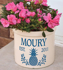 Plow & Hearth Deck & Patio Accents | Outdoor Living Pineapple Personalized Crock With Name And Year - Black