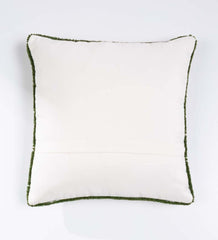 Plow & Hearth Garden Accents | Indoor Living Indoor/Outdoor Hooked Polypropylene Wren Throw Pillow