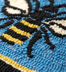 Plow & Hearth Home Accents | Indoor Living Indoor/Outdoor Busy Bee Hooked Polypropylene Accent Rug