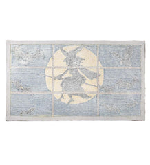 Plow & Hearth Home Accents | Indoor Living Indoor/Outdoor Halloween Flying Witch Hooked Accent Rug