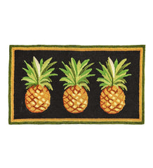 Plow & Hearth Home Accents | Indoor Living Indoor/Outdoor Pineapple Hooked Accent Rug