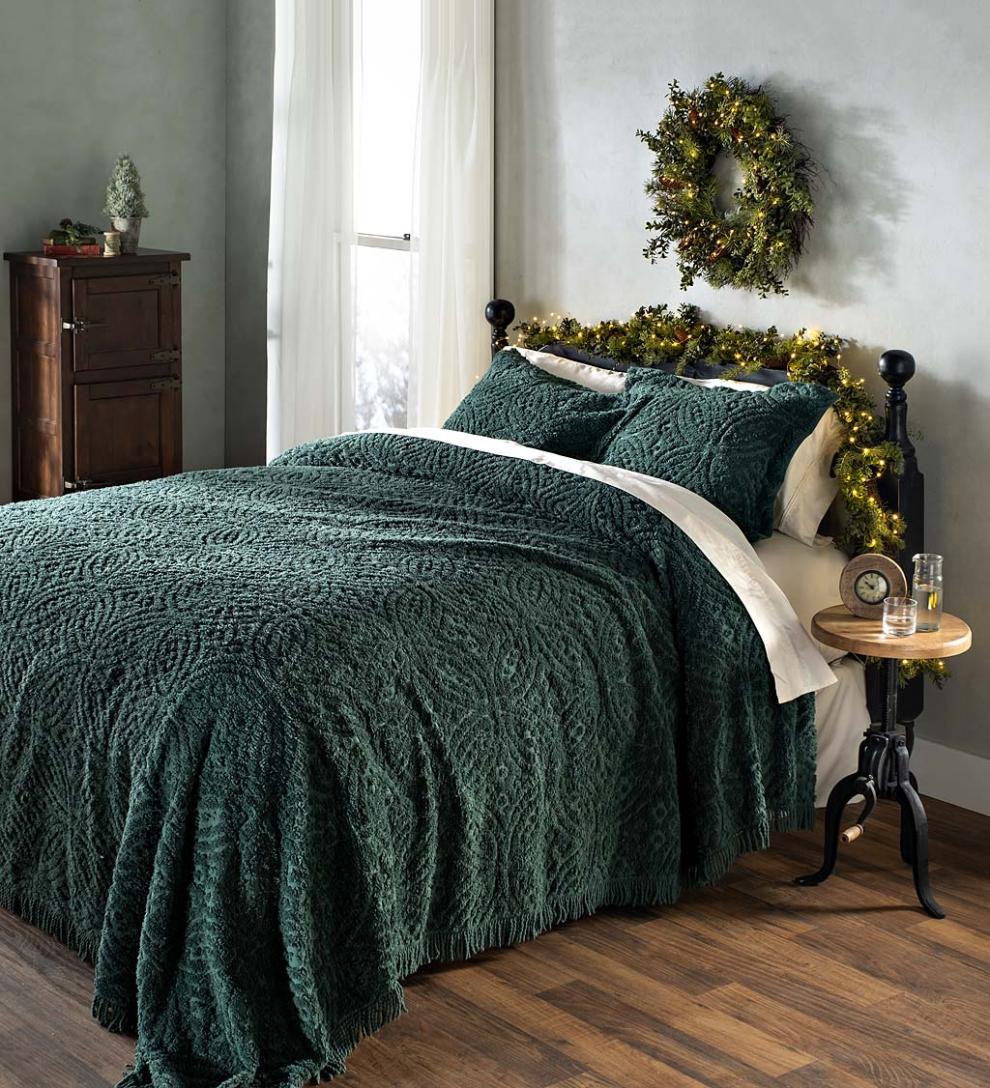Plow & Hearth Quilts & Bedspreads | Indoor Living Wedding Ring Tufted Chenille Bedspread And Shams