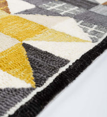 Plow & Hearth Small Accent Rugs | Indoor Living Indoor/Outdoor Springtime Quilt Polypropylene Rug Runner