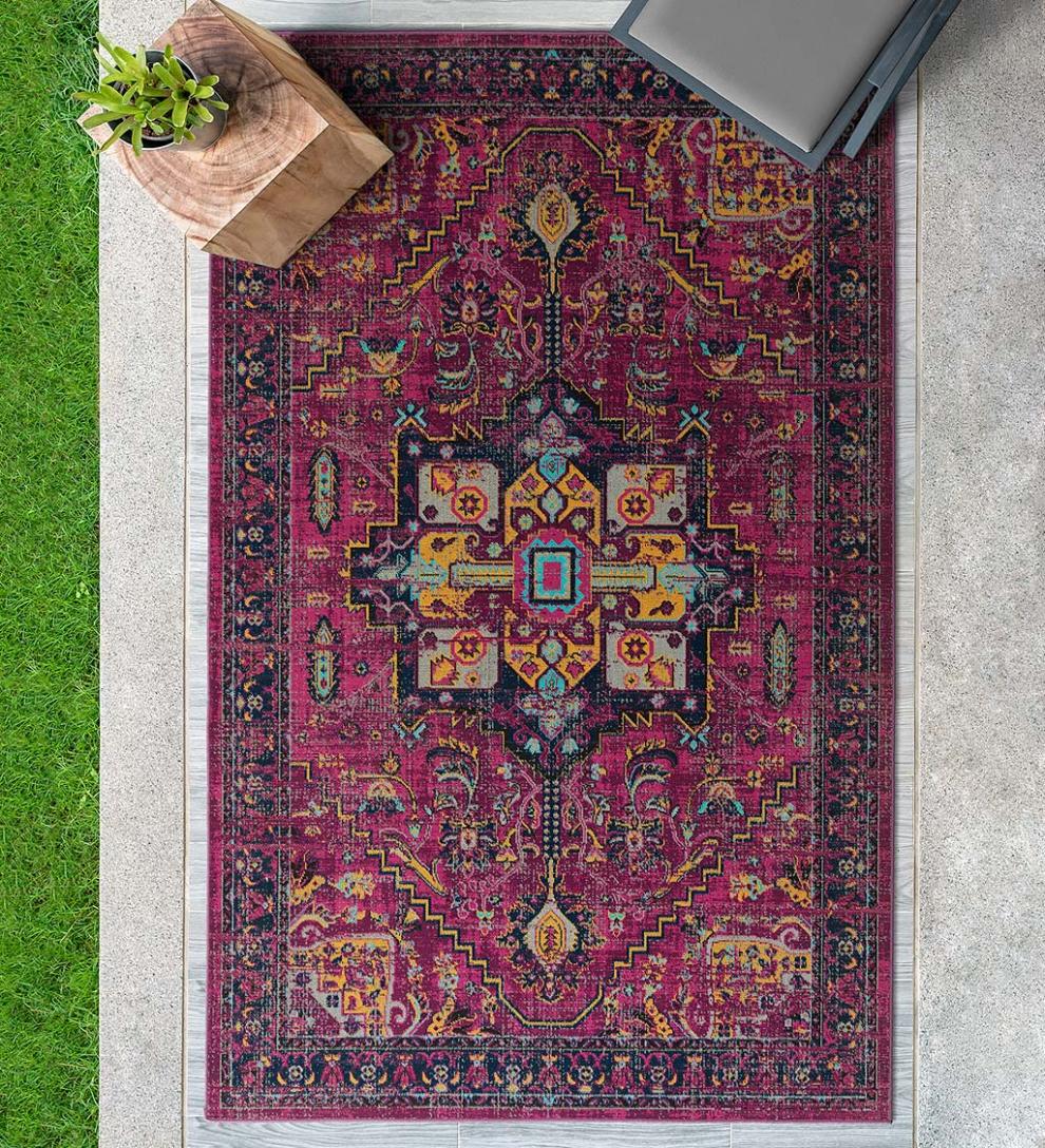 Plow & Hearth Synthetic Rugs | Indoor Living Indoor/Outdoor Oakland Medallion Polypropylene Rug