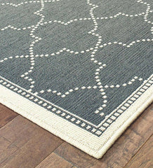 Plow & Hearth Synthetic Rugs | Indoor Living Marston Quatrefoil Polypropylene Area Rug