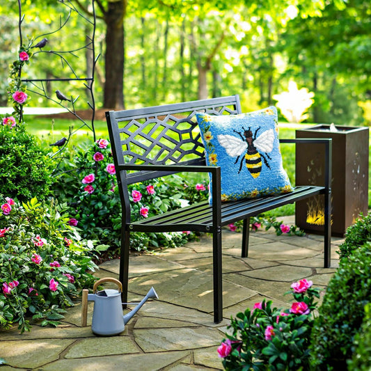 Indoor/Outdoor Bee Hooked Polypropylene Throw Pillow
