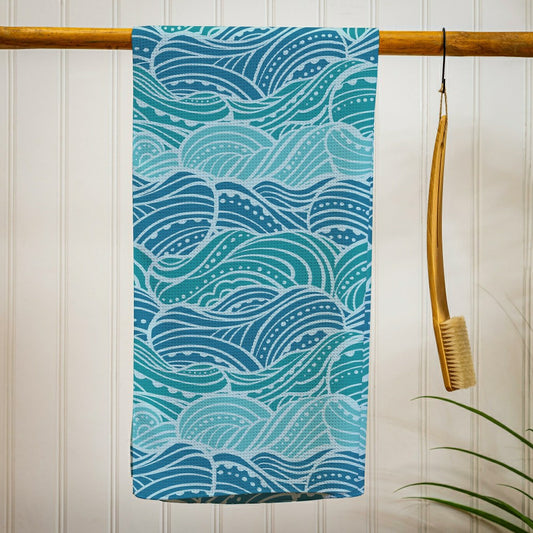 Make Waves Quick Dry Towel and Matching Carrying Case, 60" x 30"