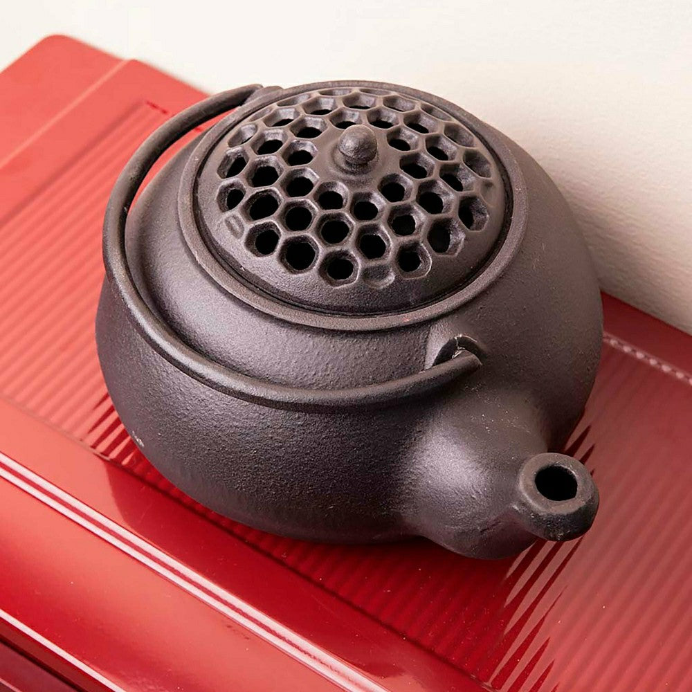 3 QT. Cast Iron Steamer Kettle