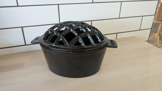 2.5 QT. Cast Iron Lattice Wood Stove Steamer