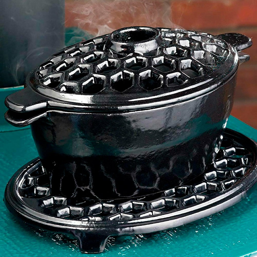 1.5 QT. Cast Iron Lattice Wood Stove Steamer
