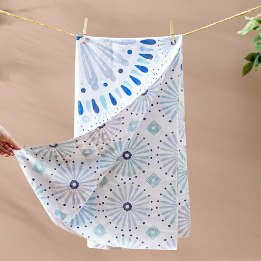 Seaside Retreat Towel Quick Dry Waffle Weave w/ Matching Carrying Case