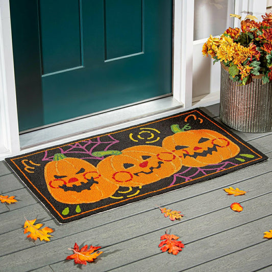 Indoor/Outdoor Jack O'Lantern Pumpkin Hooked Polypropylene Accent Rug