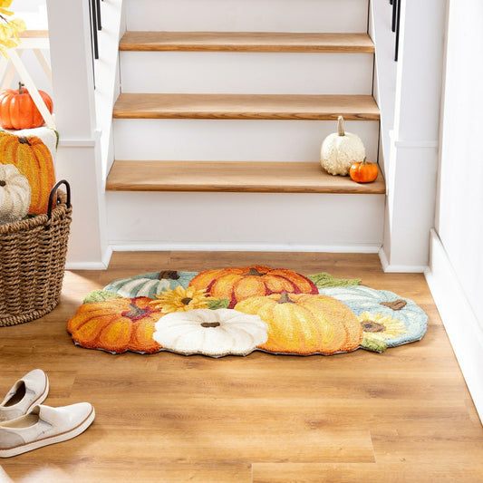 Indoor/Outdoor Shaped Pumpkin Hooked Polypropylene Accent Rug 24"x42"