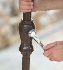 Plow &amp; Hearth Shades &amp; Umbrellas | Outdoor Living Classic Patio Market Umbrella With Aluminum Pole, 7' Dia. - Forest Green