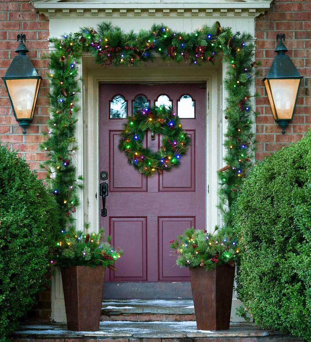 Plow &amp; Hearth Home Accents | Indoor Living Indoor/Outdoor Blue Ridge Wreath With Battery-Operated Dual-Function Lights, 30" Dia.