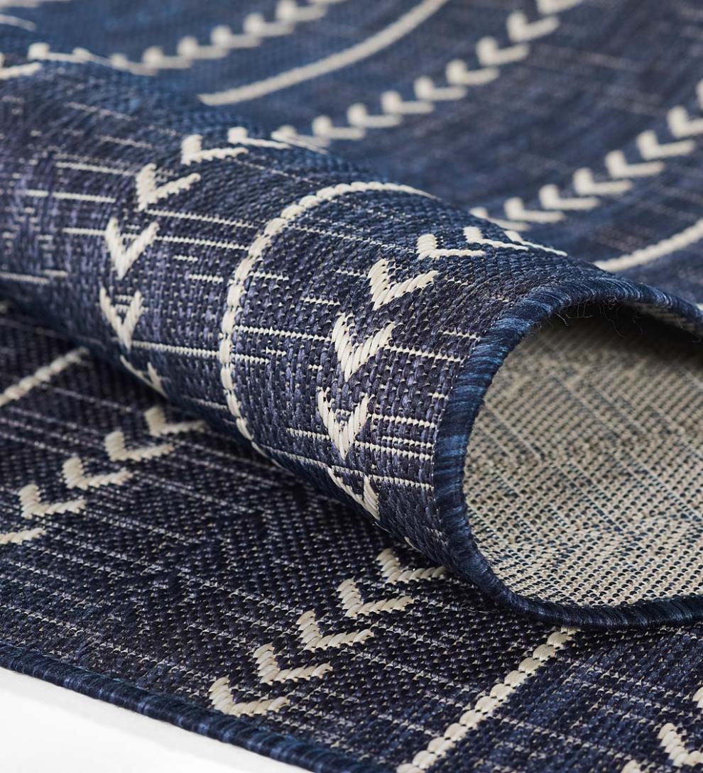 Plow &amp; Hearth Area Rugs | Indoor Living Indoor/Outdoor Arabella Stripe Polypropylene Rug