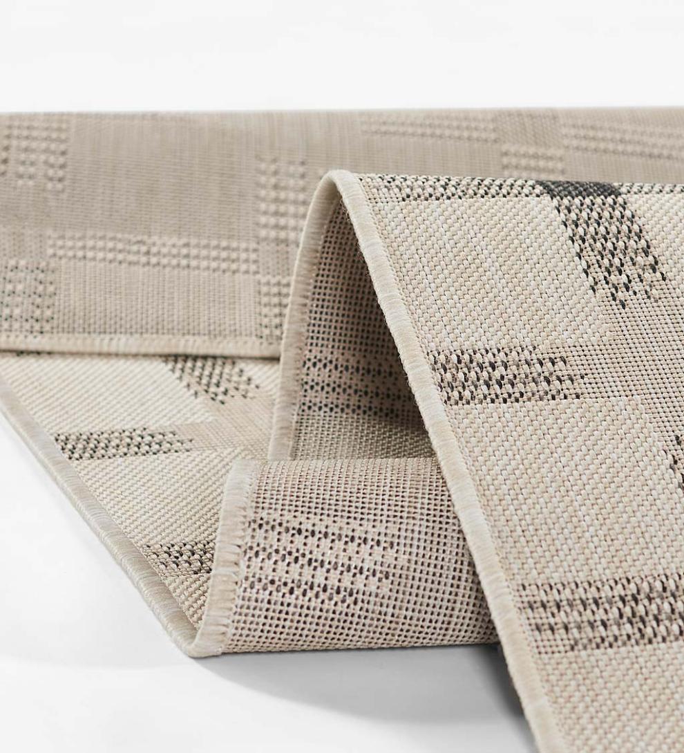 Plow &amp; Hearth Area Rugs | Indoor Living Indoor/Outdoor Aurora Polypropylene Rug