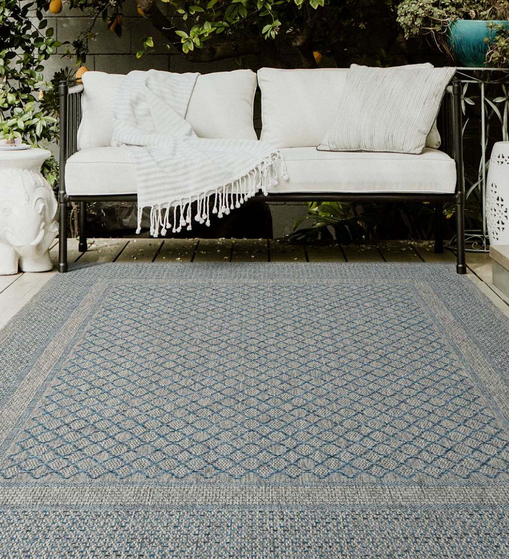 Plow &amp; Hearth Area Rugs | Indoor Living Indoor/Outdoor Bluefield Border Polypropylene Rug