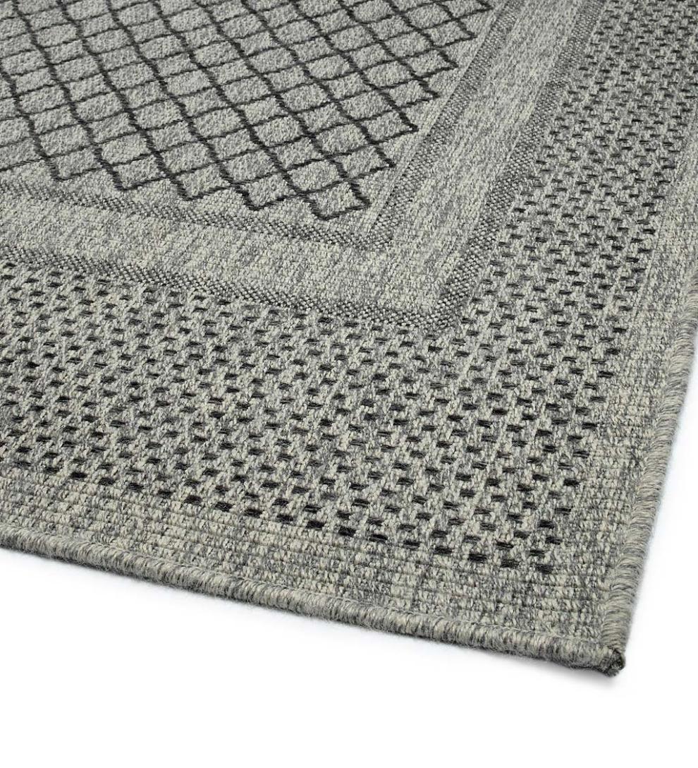 Plow &amp; Hearth Area Rugs | Indoor Living Indoor/Outdoor Bluefield Border Polypropylene Rug