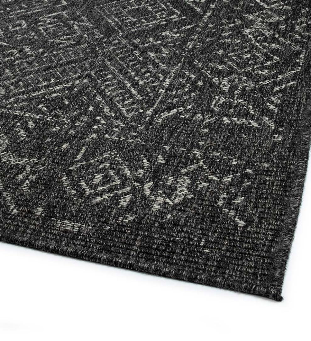 Plow &amp; Hearth Area Rugs | Indoor Living Indoor/Outdoor Bluefield Diamond Polypropylene Rug