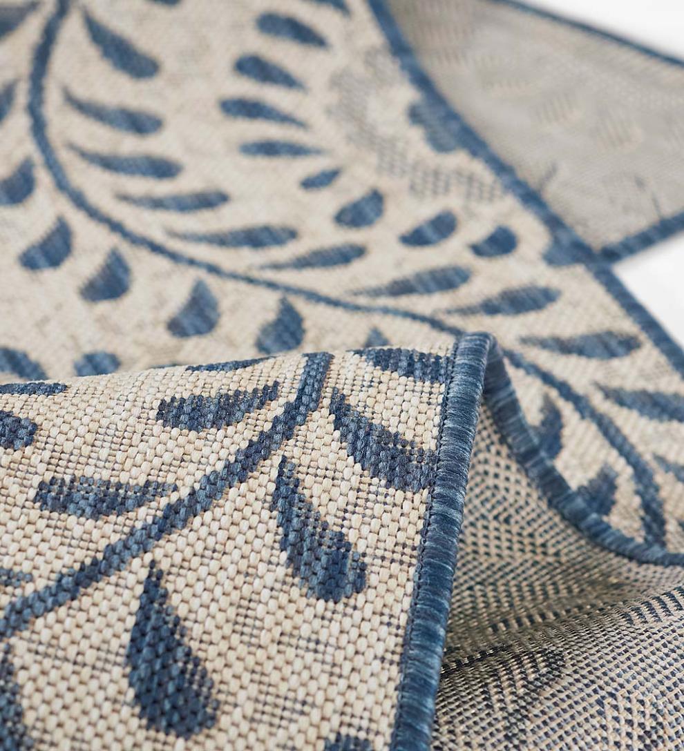 Plow &amp; Hearth Area Rugs | Indoor Living Indoor/Outdoor Clementine Polypropylene Rug