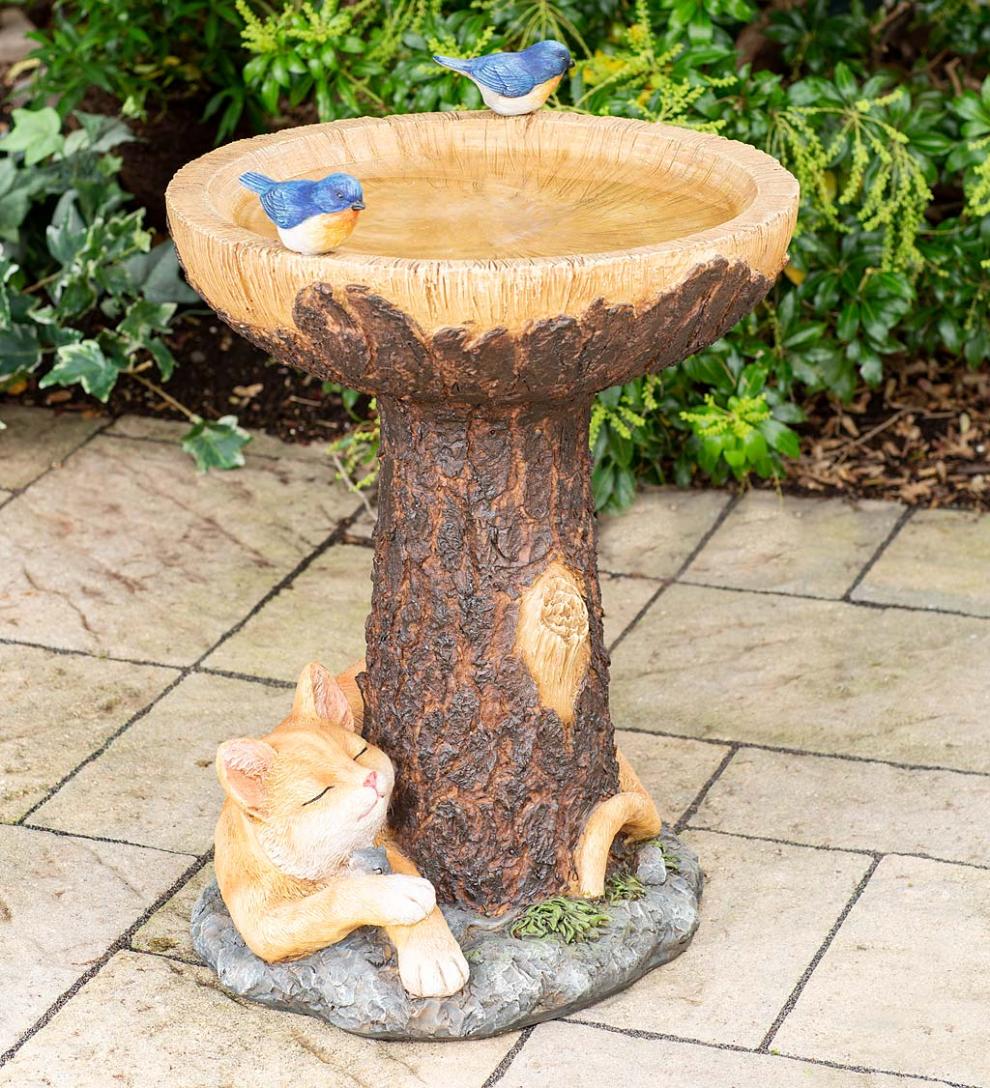 Plow &amp; Hearth Birdbaths | Yard &amp; Garden Forty Winks Tree Stump Birdbath With Cat And Bluebirds