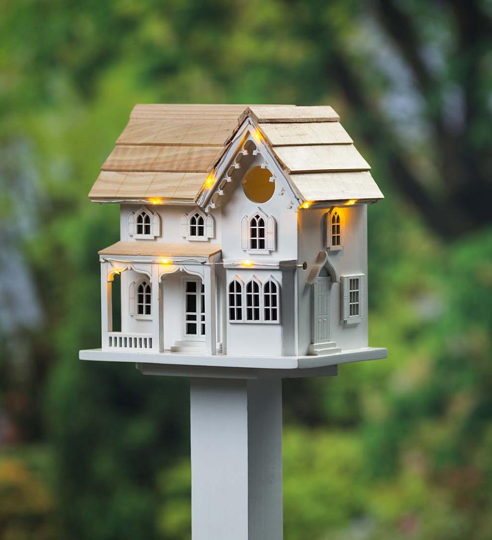 Plow &amp; Hearth Birdhouses | Yard &amp; Garden Madison Farmhouse Lighted Birdhouse And Pedestal Pole Set