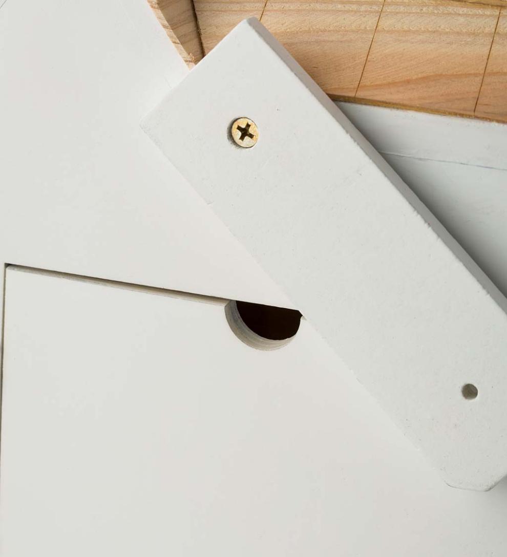 Plow &amp; Hearth Birdhouses | Yard &amp; Garden Madison Farmhouse Lighted Birdhouse And Pedestal Pole Set