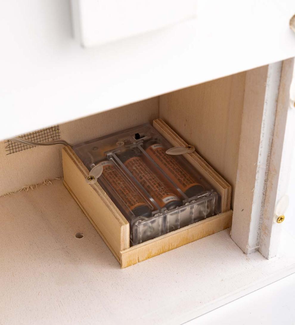 Plow &amp; Hearth Birdhouses | Yard &amp; Garden Paradise Palms Lighted Beach Cottage Birdhouse - White