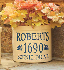 Plow &amp; Hearth Deck &amp; Patio Accents | Outdoor Living Acorn-Styled Personalized Crock - Black
