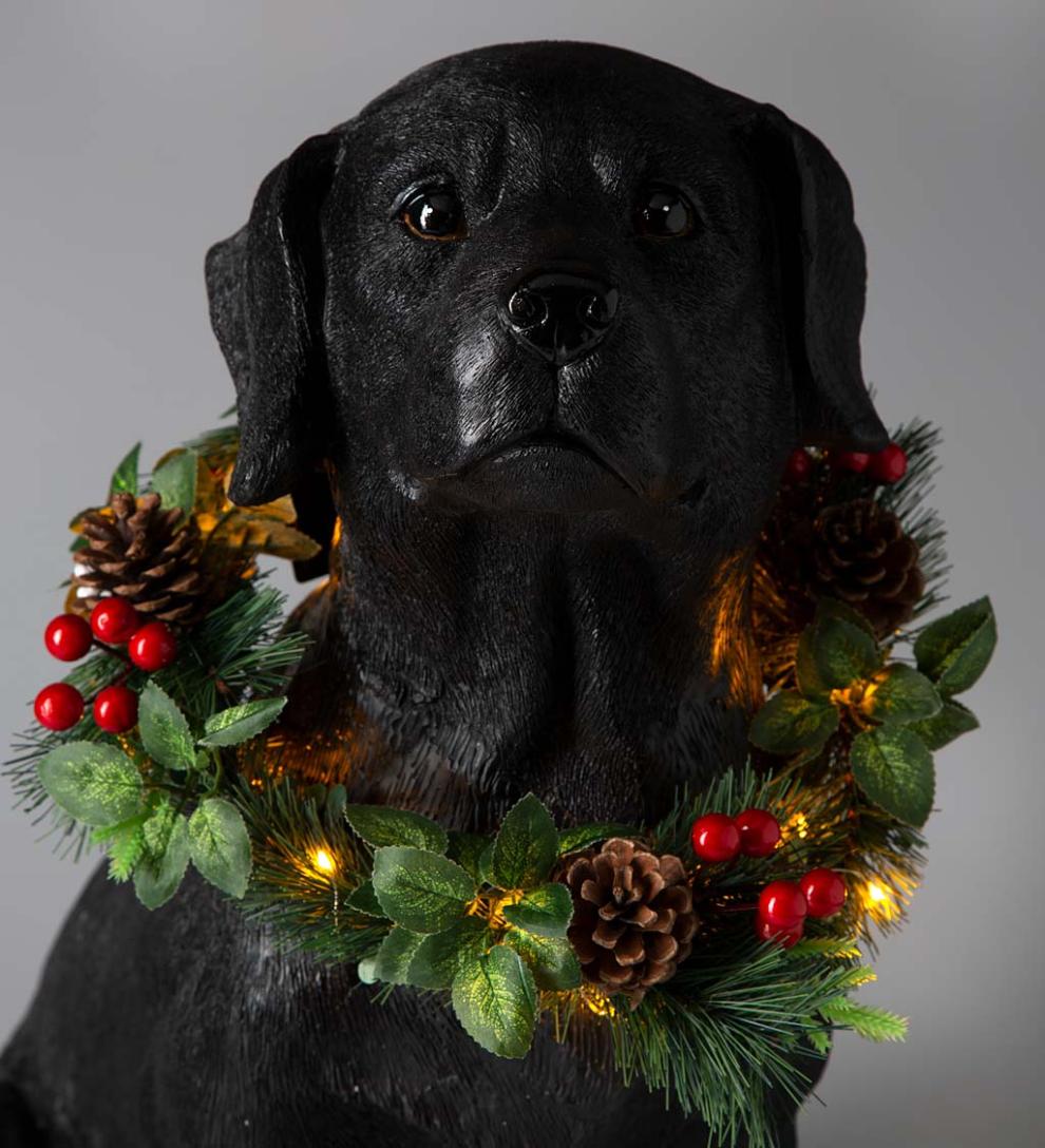 Plow &amp; Hearth Deck &amp; Patio Accents | Outdoor Living Black Labrador Statue With Removable Lighted Holiday Wreath