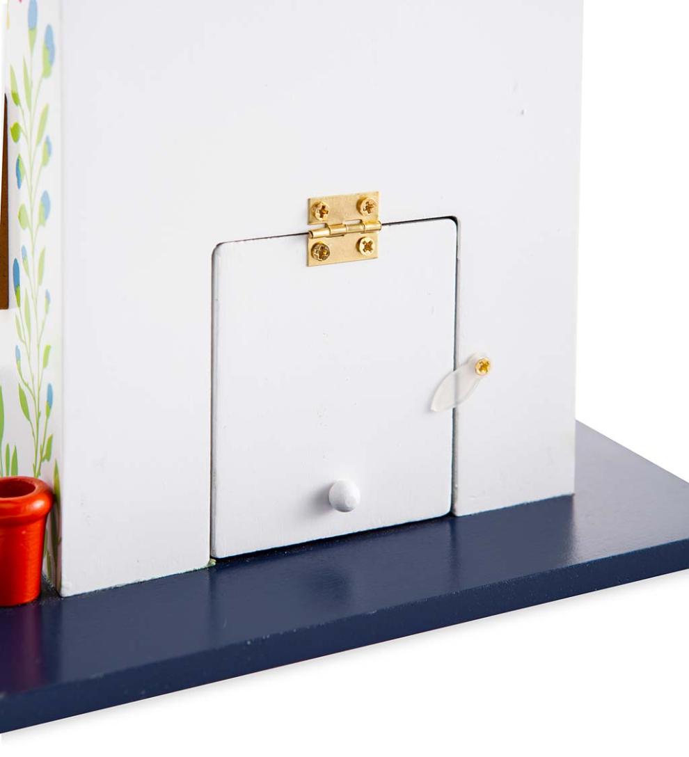 Plow &amp; Hearth Deck &amp; Patio Accents | Outdoor Living Hand-Painted Blooming Birdhouse With Floral Design