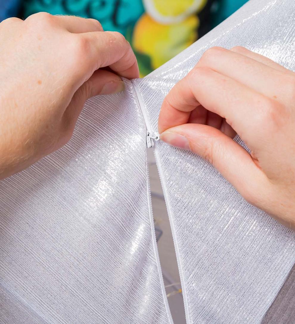 Plow &amp; Hearth Deck &amp; Patio Accents | Outdoor Living Lighted Hanging Fabric Star