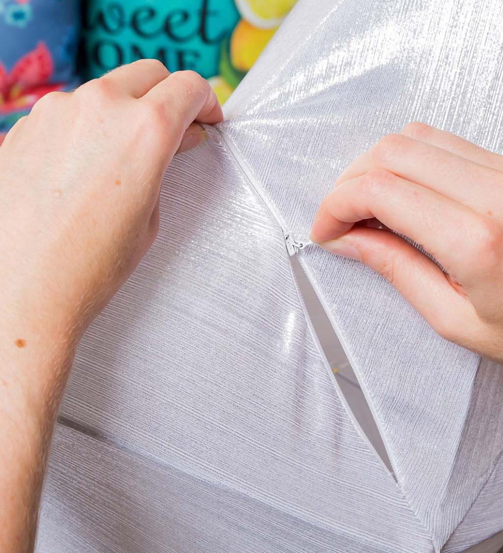 Plow &amp; Hearth Deck &amp; Patio Accents | Outdoor Living Lighted Hanging Fabric Star