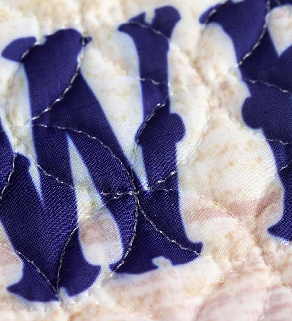 Plow &amp; Hearth Decorative Garden Accents | Yard &amp; Garden Americana Birdhouse Welcome Quilted Garden Flag