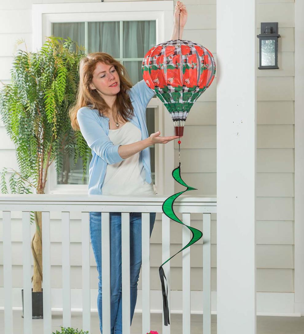Plow &amp; Hearth Decorative Garden Accents | Yard &amp; Garden Collapsible Balloon Wind Spinner With Spiral Tail - Bee