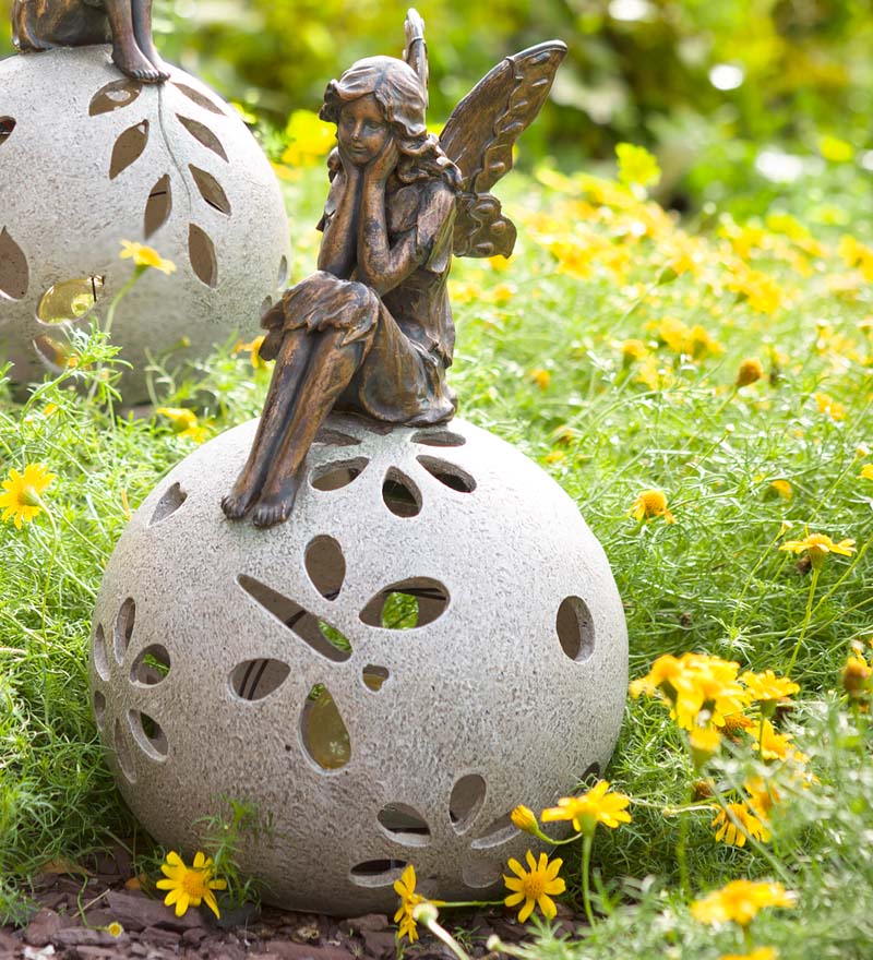 Plow &amp; Hearth Decorative Garden Accents | Yard &amp; Garden Fairy Solar Globe Garden Light - Daydreaming
