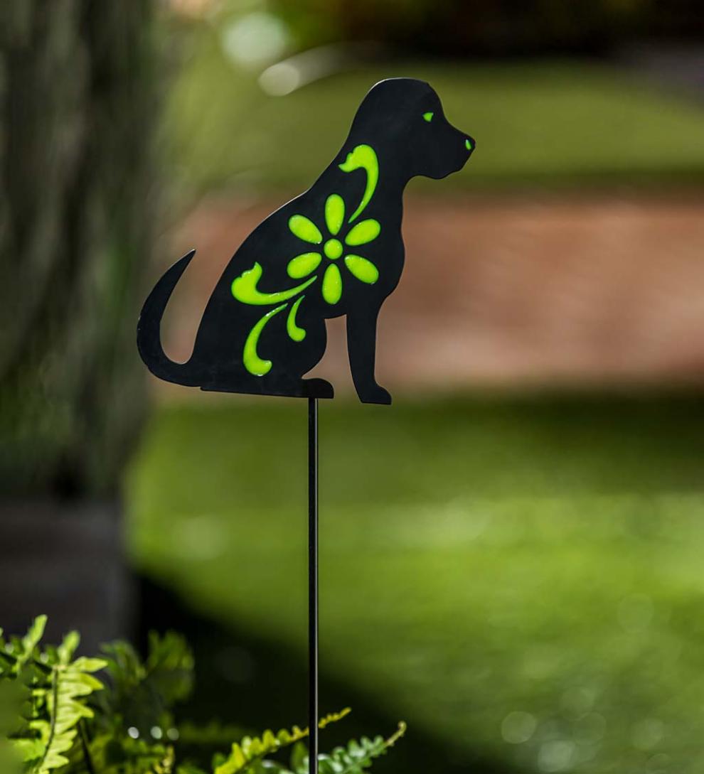 Plow &amp; Hearth Decorative Garden Accents | Yard &amp; Garden Glow In The Dark Dog Garden Stake