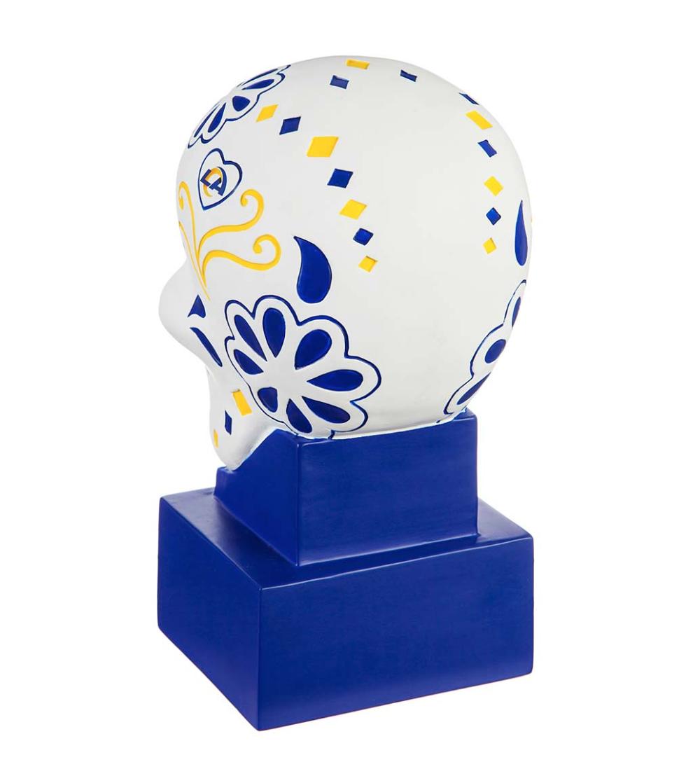 Plow &amp; Hearth Decorative Garden Accents | Yard &amp; Garden Los Angeles Rams Sugar Skull Statue