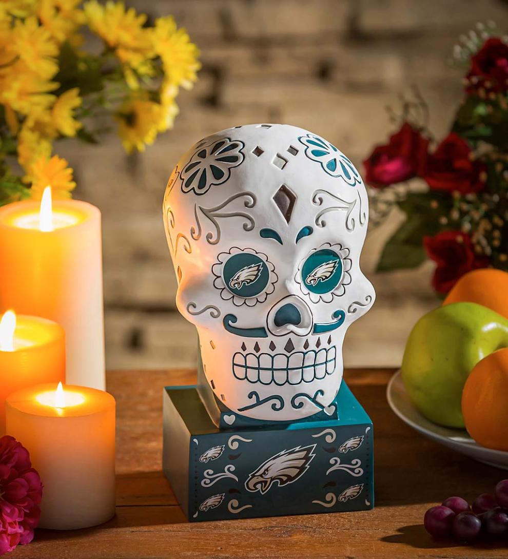 Plow &amp; Hearth Decorative Garden Accents | Yard &amp; Garden Philadelphia Eagles Sugar Skull Statue