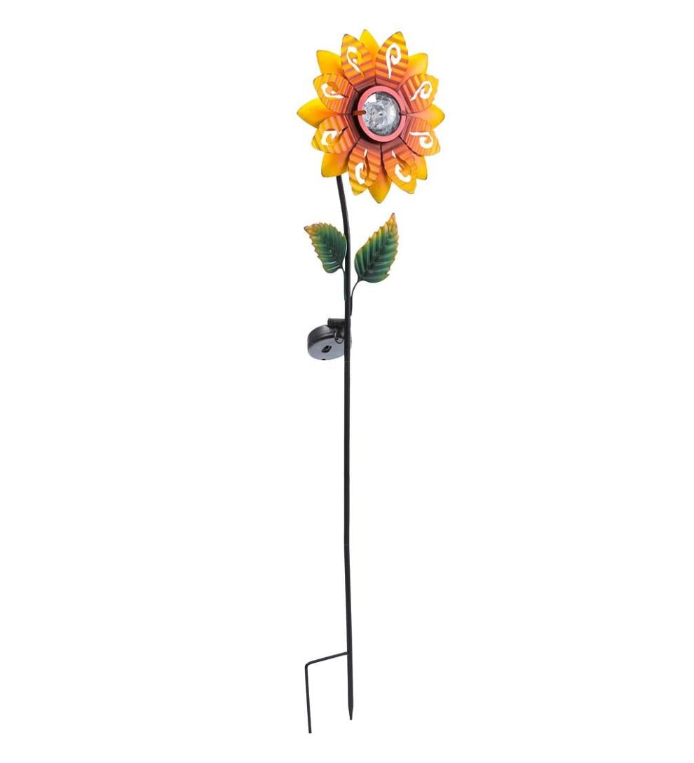 Plow &amp; Hearth Decorative Garden Accents | Yard &amp; Garden Sunflower Garden Stake With Faceted Rotating Solar Light