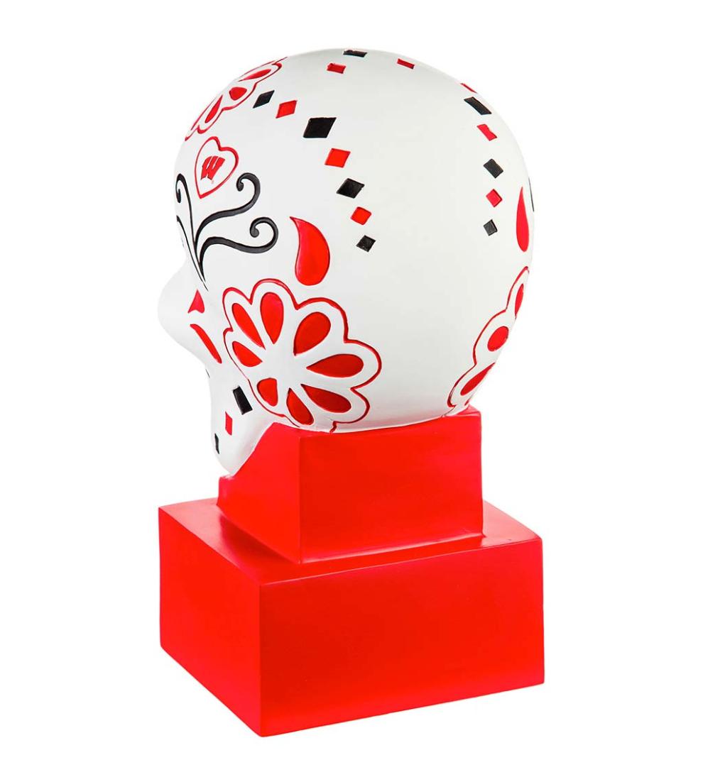 Plow &amp; Hearth Decorative Garden Accents | Yard &amp; Garden University Of Wisconsin-Madison Sugar Skull Statue