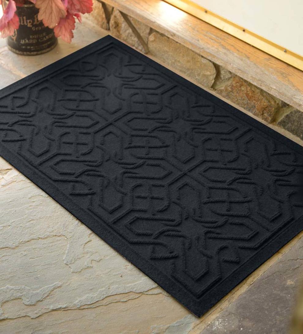 Plow &amp; Hearth Doormats | Indoor Living Waterhog Celtic Knot Doormat