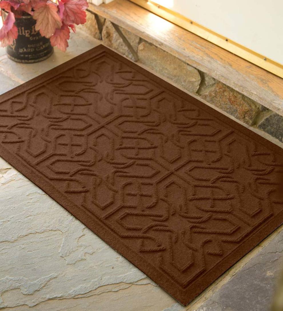 Plow &amp; Hearth Doormats | Indoor Living Waterhog Celtic Knot Doormat